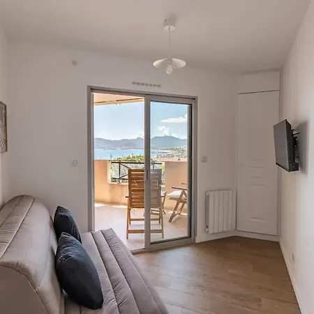 Le 496 - Vue 180 Piscine & * 칸느